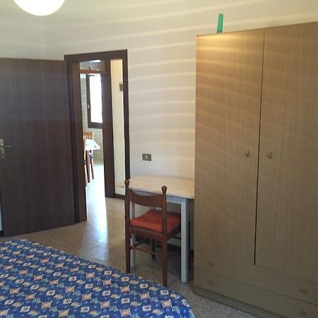 Appartamento A Due Passi Dal Mare Τζεσόλο Λίντο Δωμάτιο φωτογραφία